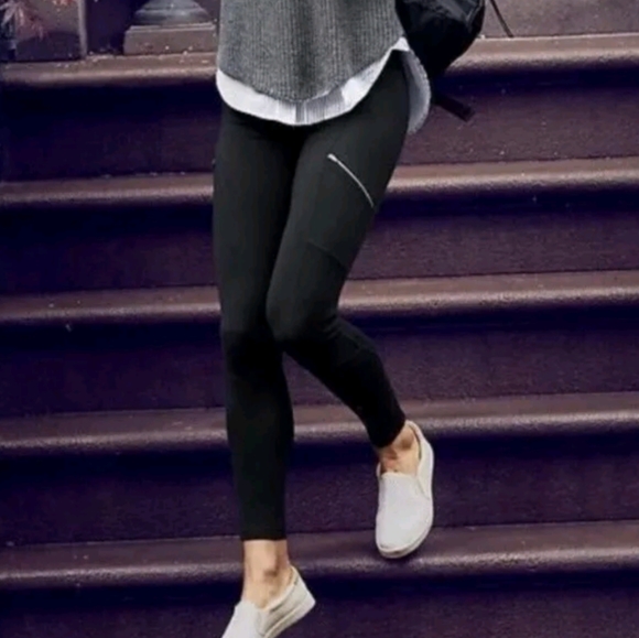 Athleta Pants - Athleta Metro Drifter Tight Leggings Zipper Pockets Black Size MP